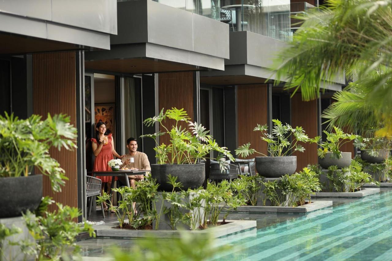 Padma Hotel Semarang Exterior foto